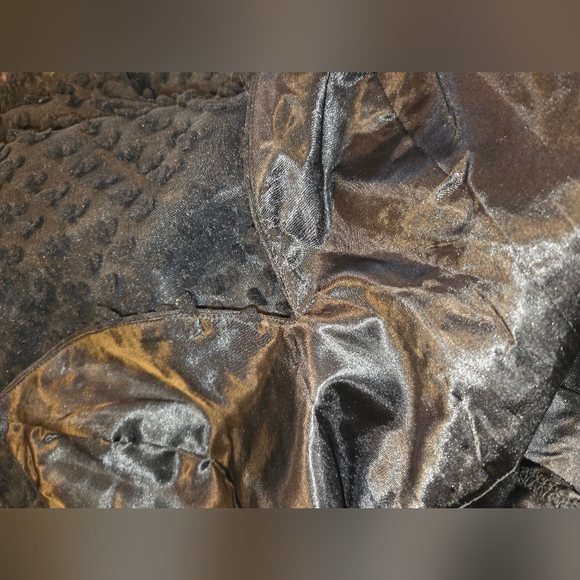 Maniju Elegant Black Full LengthEvening Dress Sexy Front Slit Textured Fabric - Picture 13 of 14